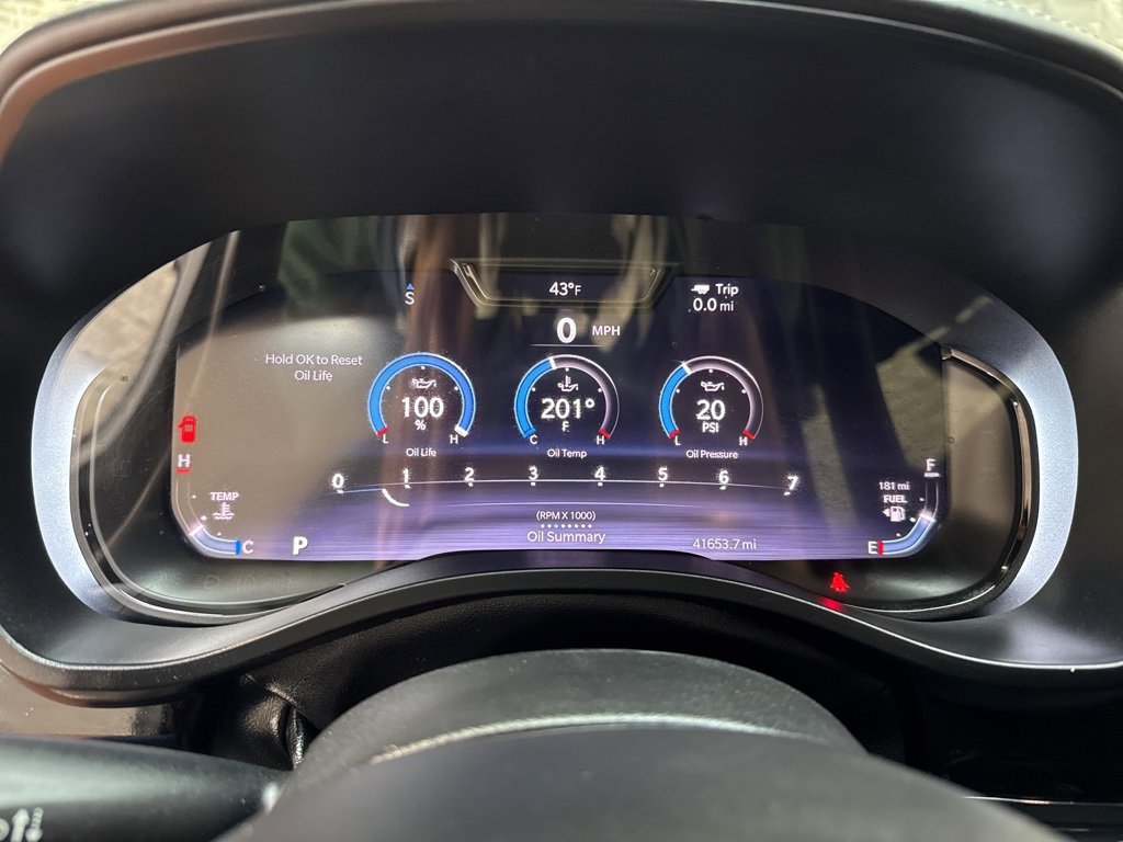 Used 2025 RAM 1500 Limited w/ Off Road Group image 32