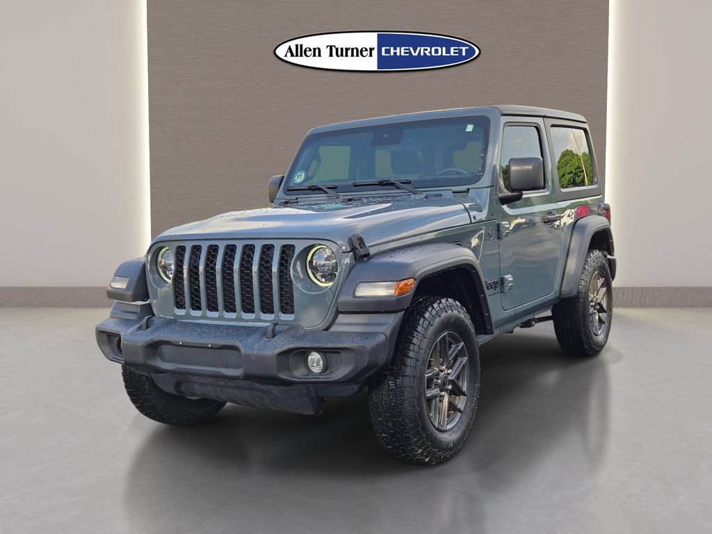 Used 2024 Jeep Wrangler Sport AWD/4WD image 4