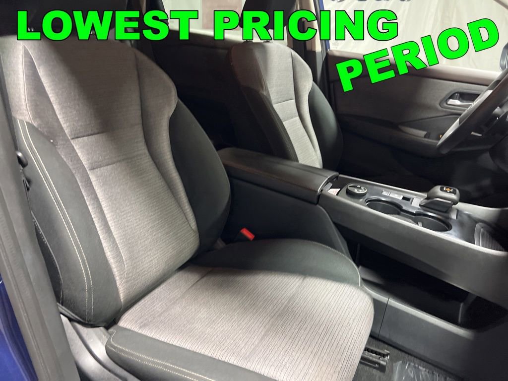 Used 2022 Nissan Rogue SV image 9