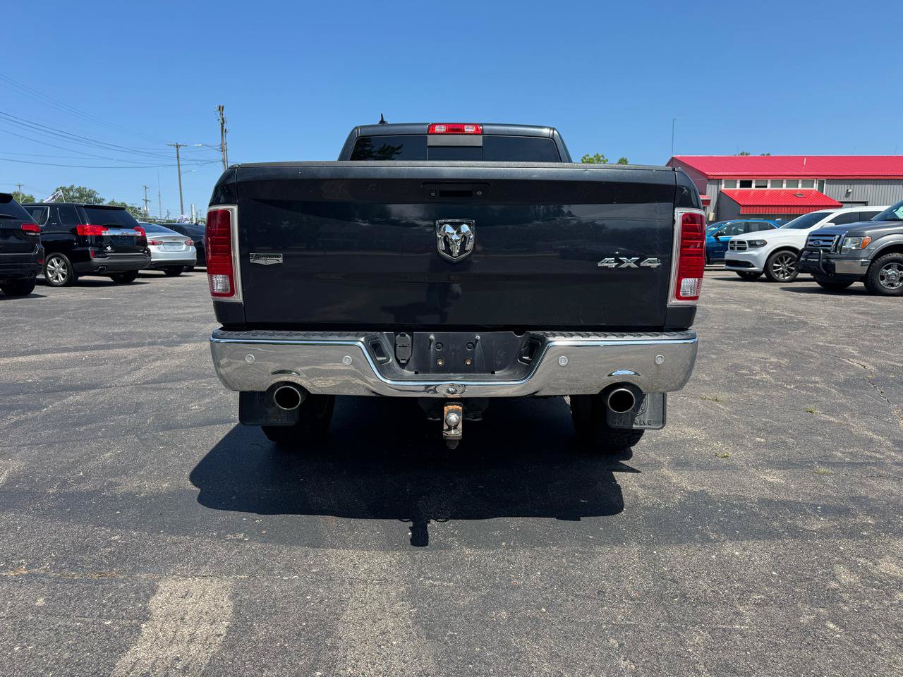 Used 2018 RAM 1500 Laramie w/ Convenience Group AWD/4WD image 8