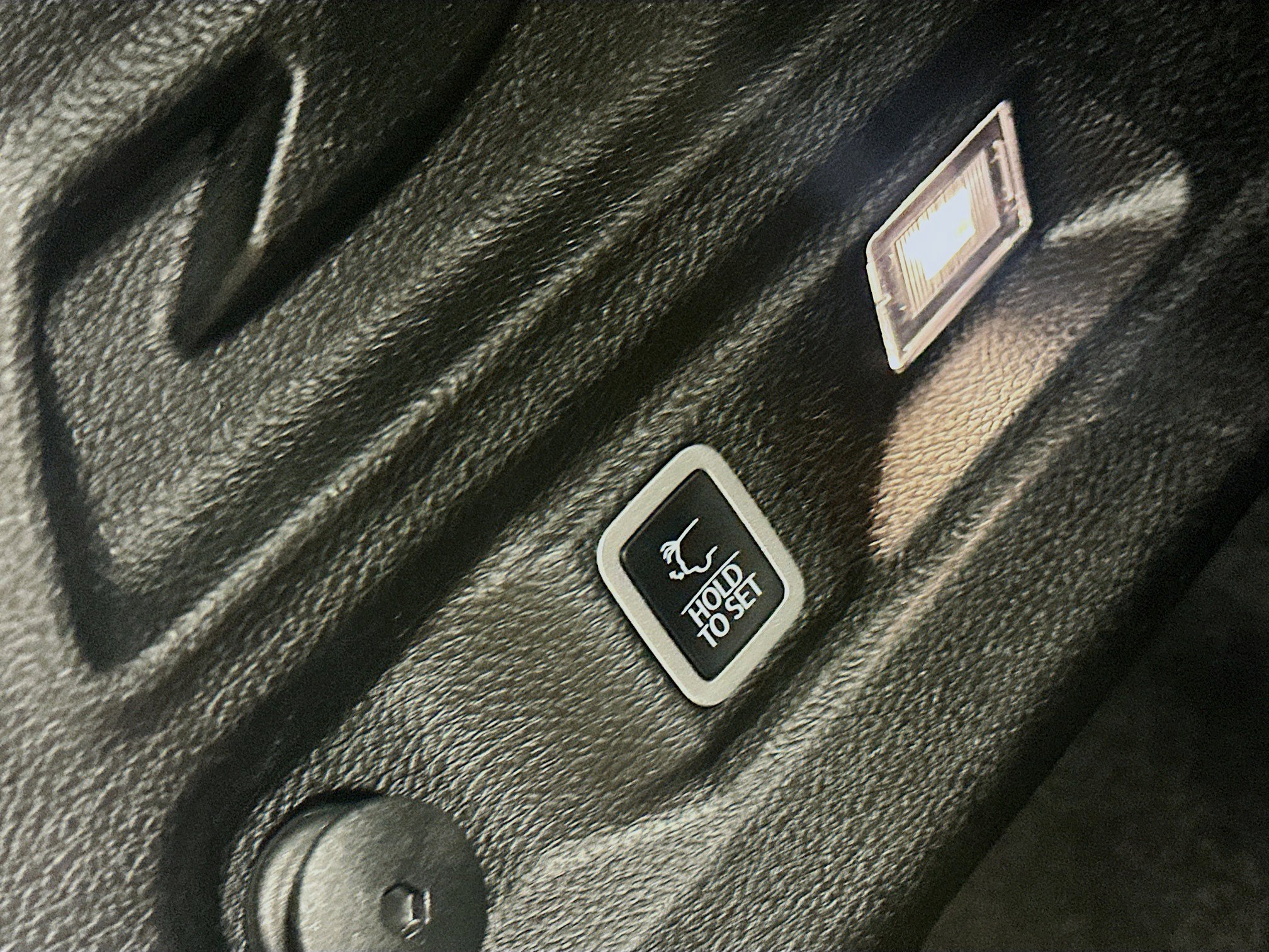 Used 2021 Jeep Grand Cherokee L Altitude image 28