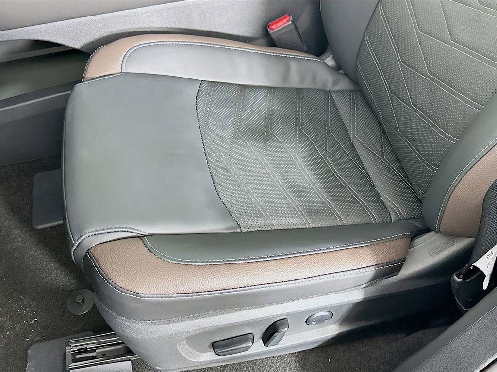 New 2025 Nissan Pathfinder Platinum image 27