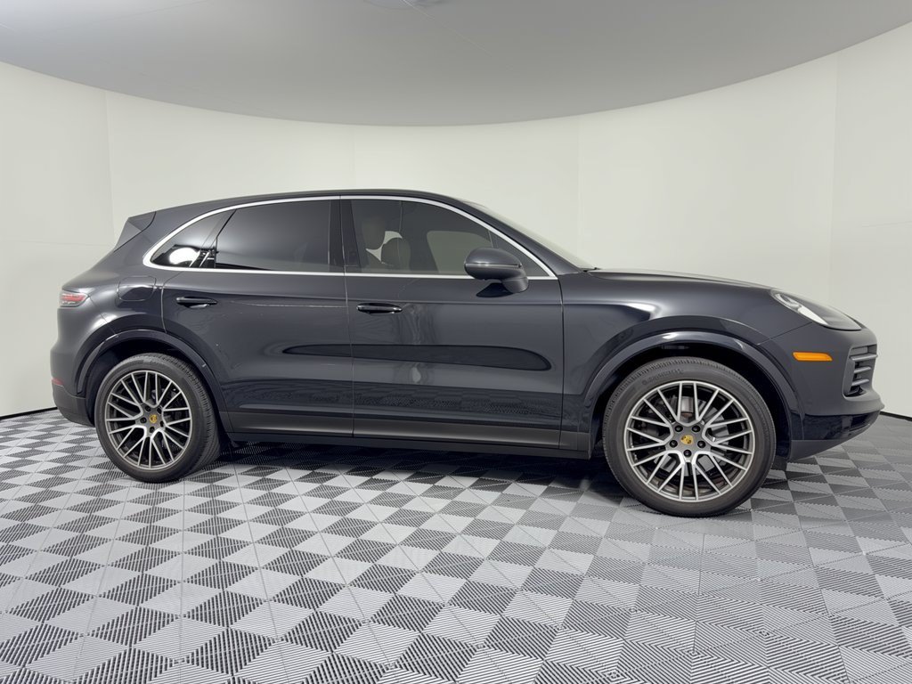 Certified 2022 Porsche Cayenne AWD/4WD image 8