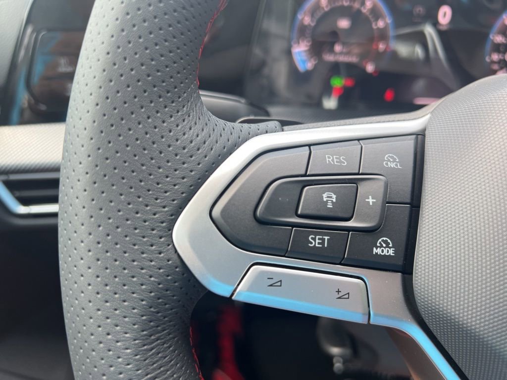 New 2025 Volkswagen GTI SE image 27