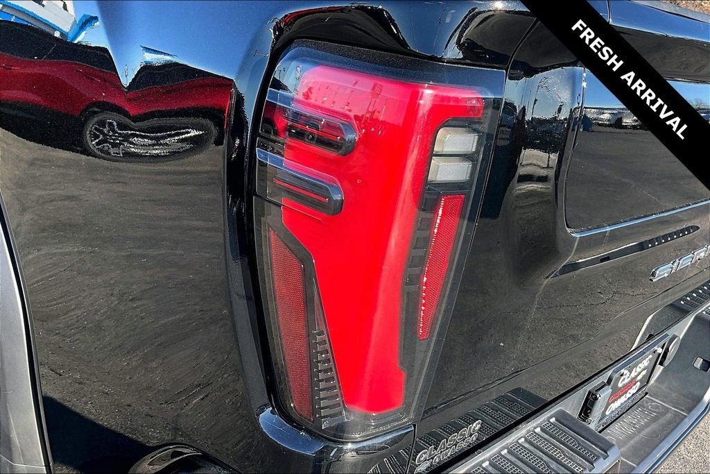 Used 2024 GMC Sierra 2500 AT4X image 23