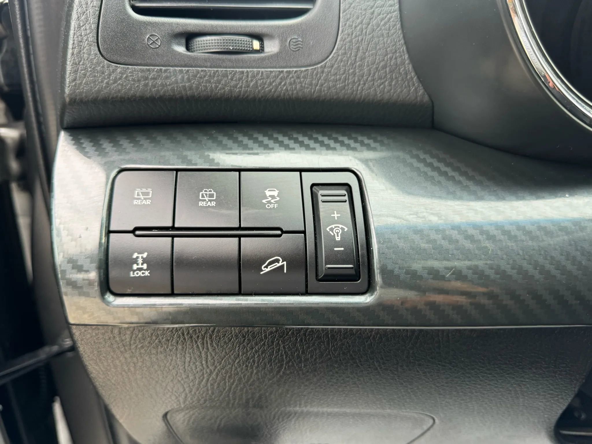 Used 2011 Kia Sorento SX image 19