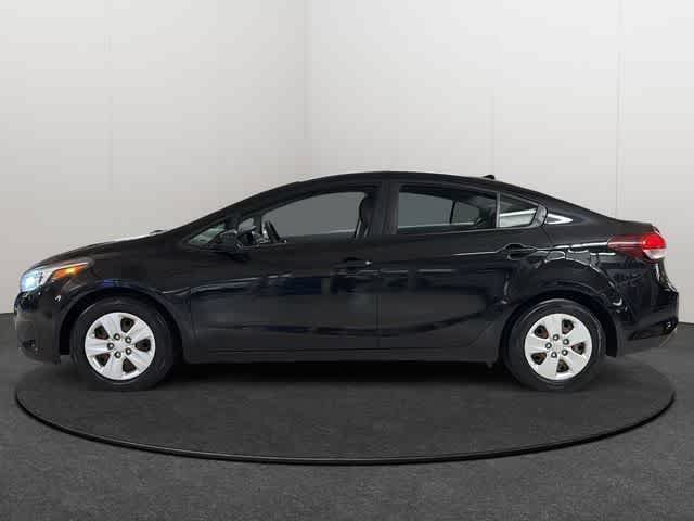 Used 2017 Kia Forte LX w/ LX Popular Package FWD image 3