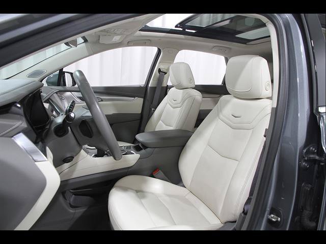 Used 2021 Cadillac XT5 Premium Luxury AWD/4WD image 5