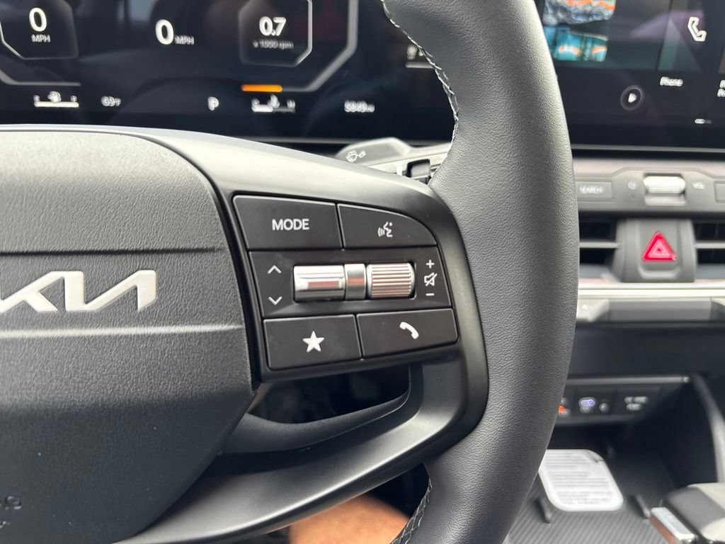 Certified 2025 Kia K4 EX FWD image 26
