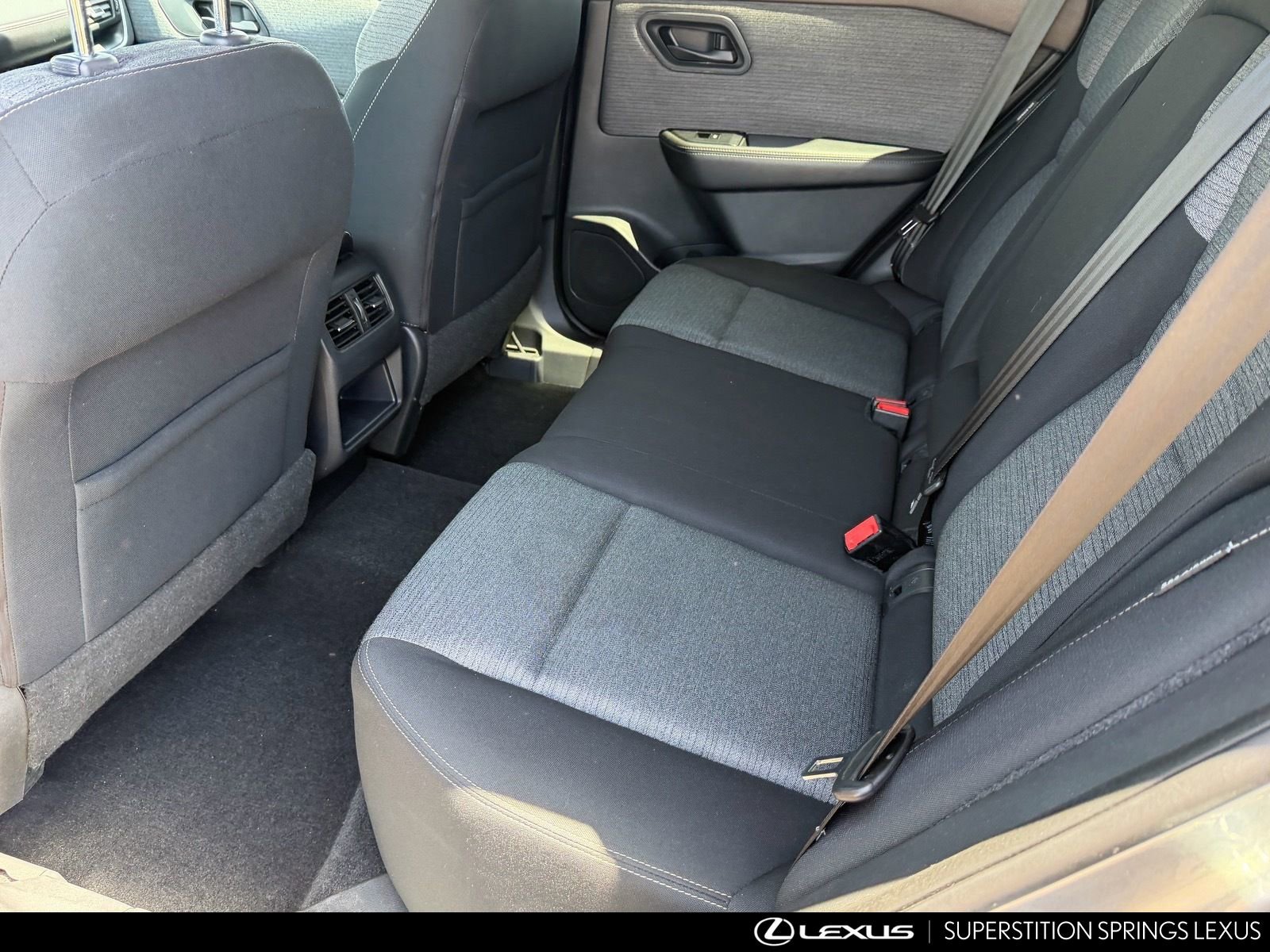 Used 2021 Nissan Rogue S FWD image 15