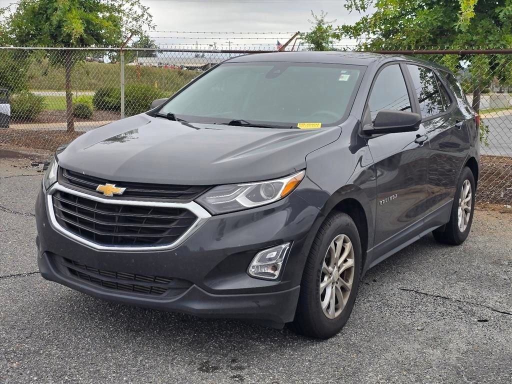 Used 2020 Chevrolet Equinox LS w/ LPO, Floor Liner Package FWD image 2