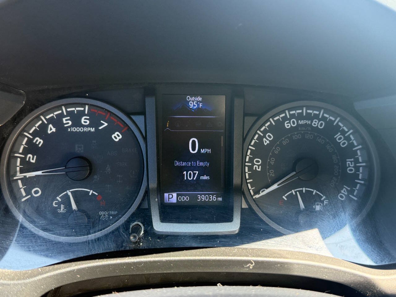 Used 2019 Toyota Tacoma TRD Sport w/ TRD Premium Sport Package AWD/4WD image 27