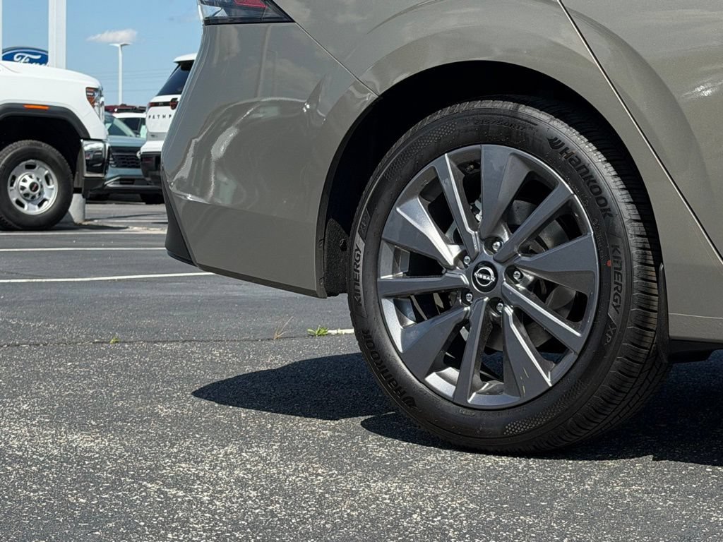 New 2026 Nissan Sentra SL w/ Floor Mat Package FWD image 37