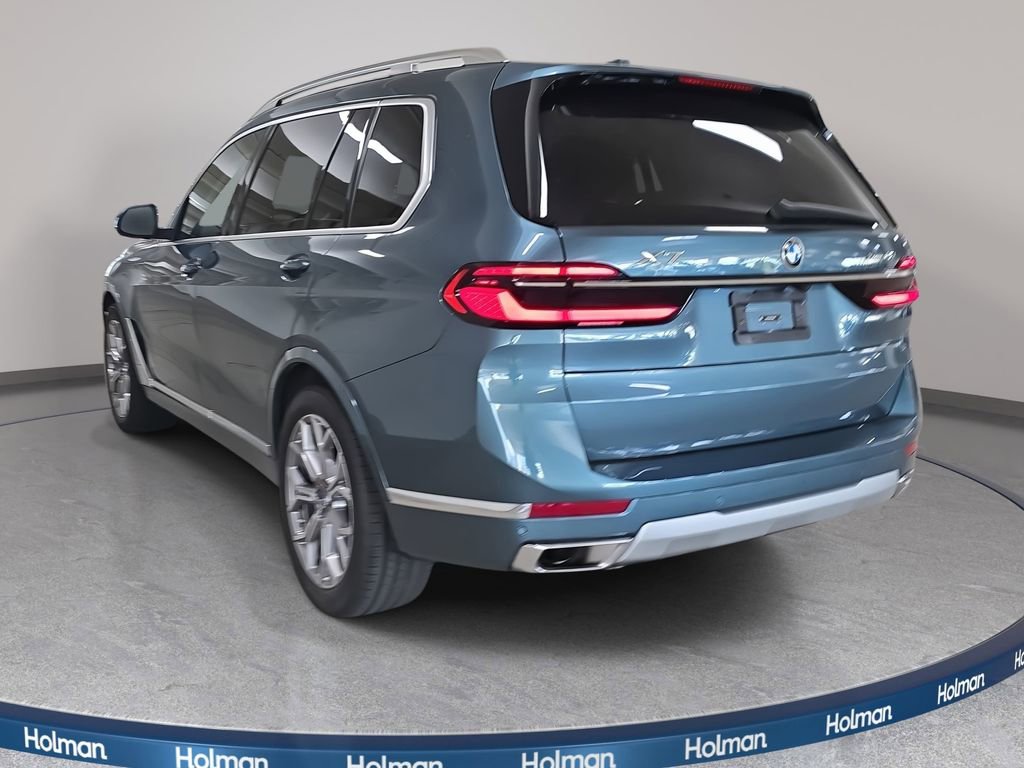 Certified 2024 BMW X7 xDrive40i image 8