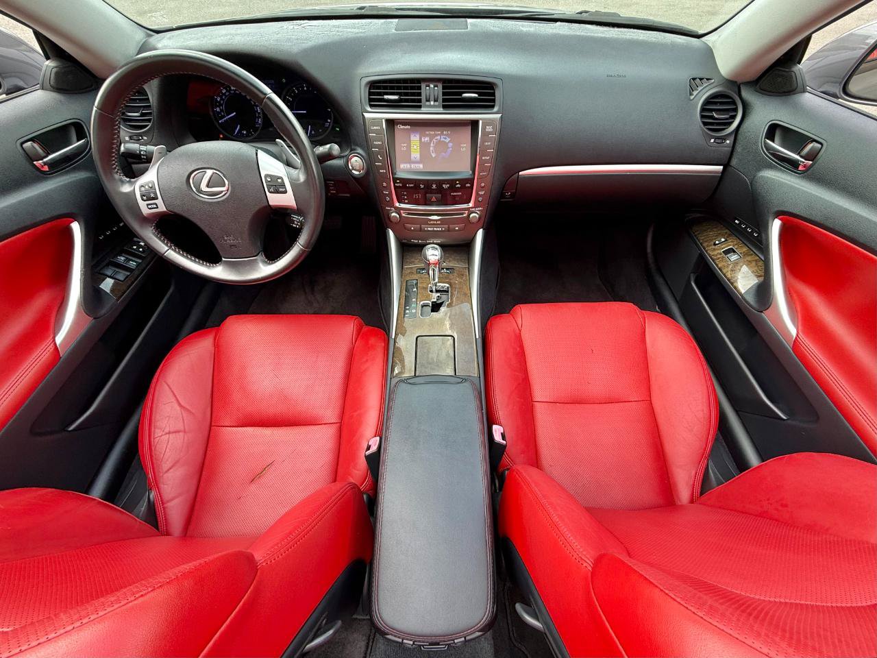 Used 2015 Lexus IS 250C w/ Luxury Package RWD image 9