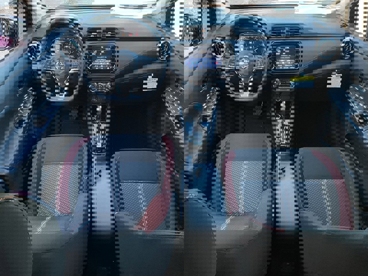 New 2025 Nissan Versa SR w/ Trunk Package image 17