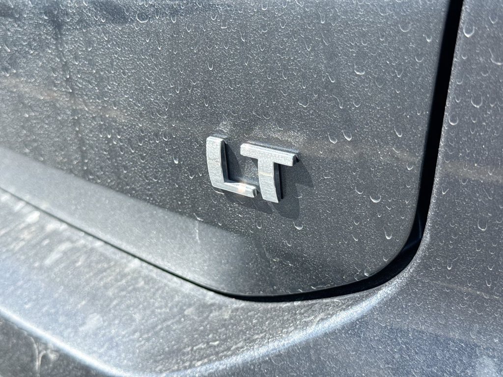 Used 2023 Chevrolet Equinox LT FWD image 4