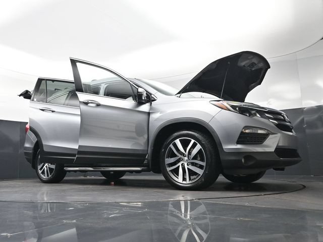 Used 2016 Honda Pilot Elite image 45