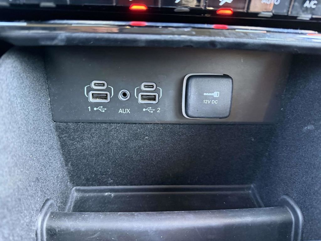 Used 2021 Jeep Grand Cherokee L Limited image 25