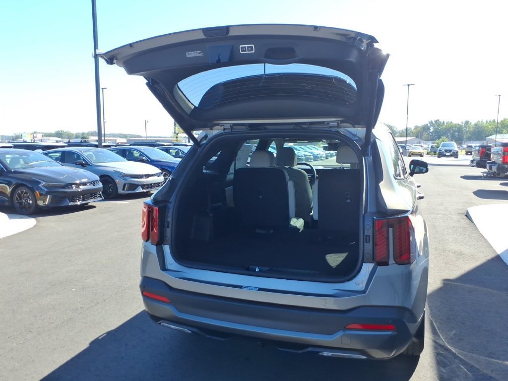New 2026 Kia Sorento SX Prestige AWD/4WD image 6