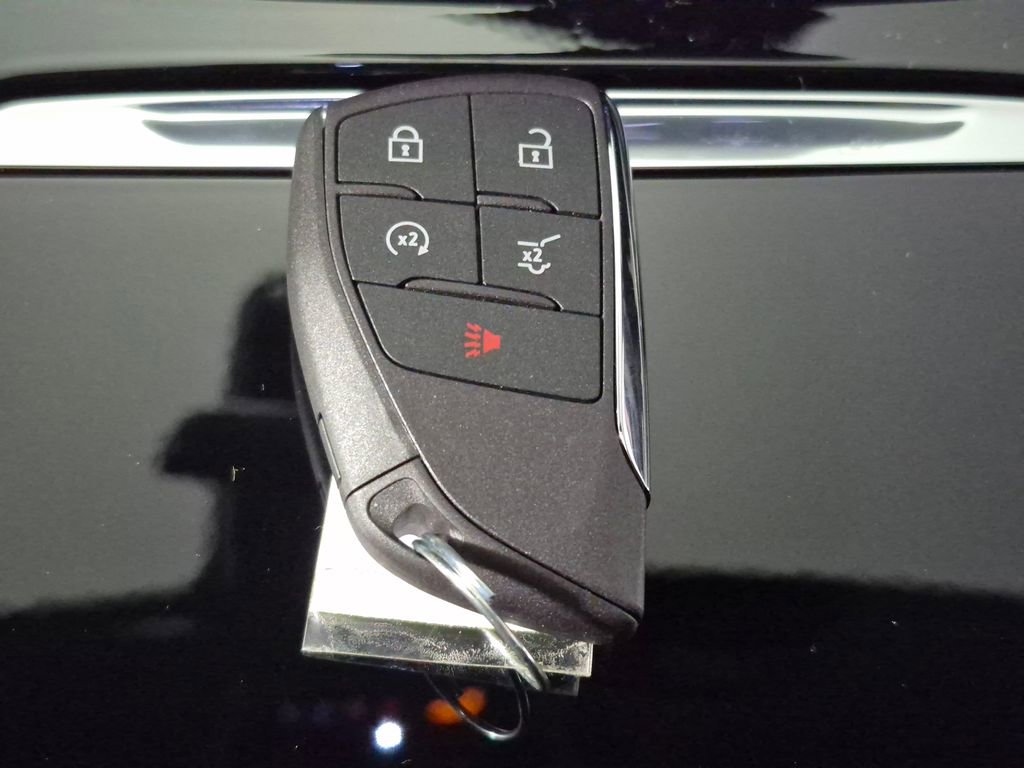 New 2026 Chevrolet Traverse High Country w/ LPO, Floor Liner Package FWD image 27