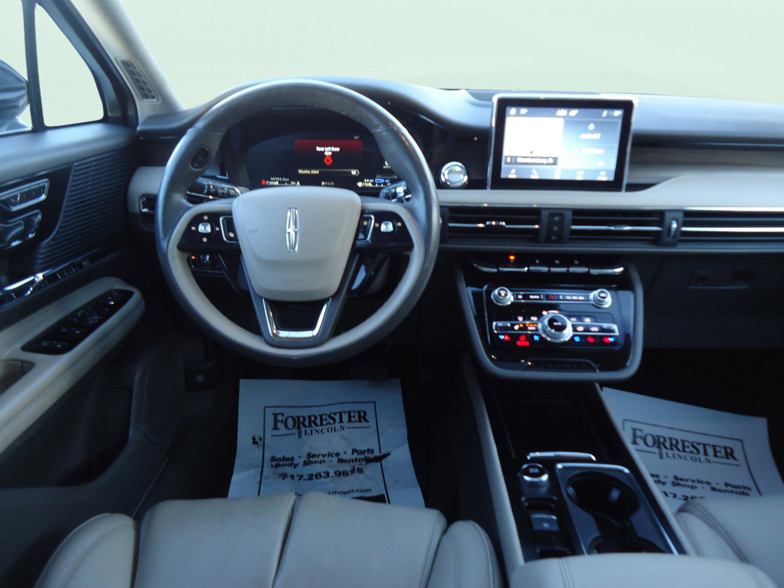 Used 2022 Lincoln Corsair Grand Touring w/ Elements Technology Bundle image 11