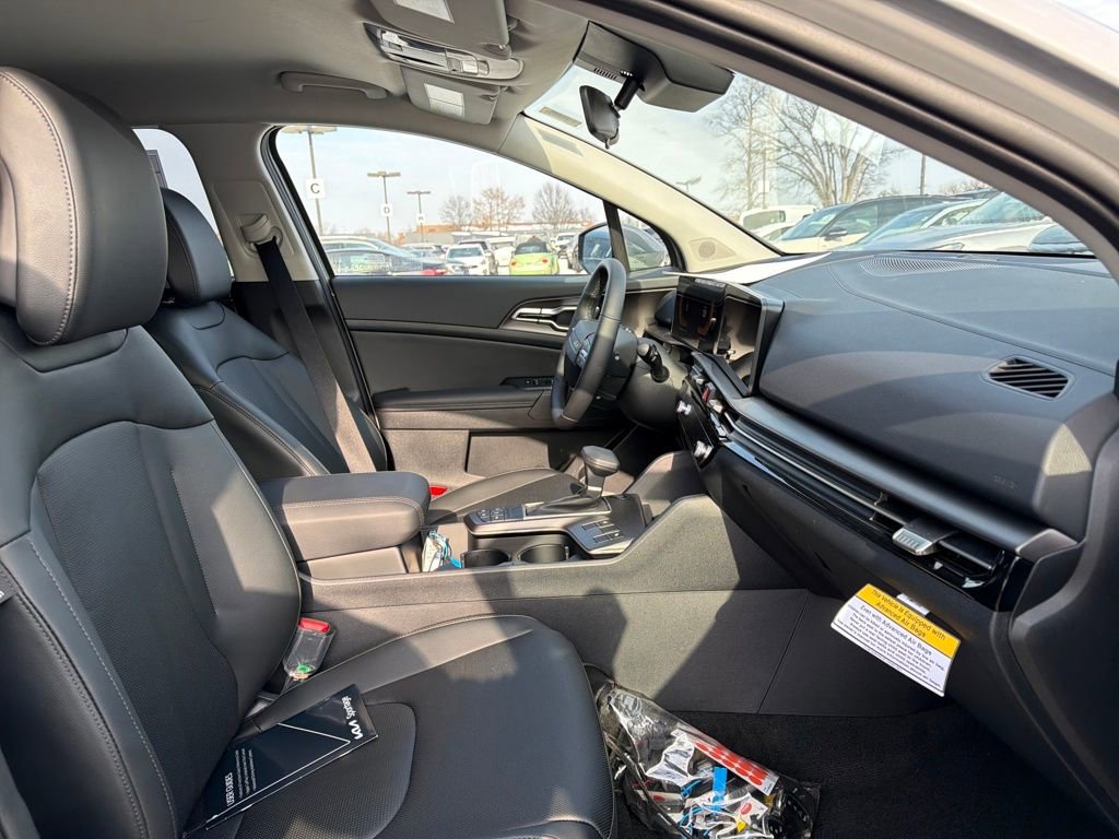 Used 2026 Kia Sportage EX image 32
