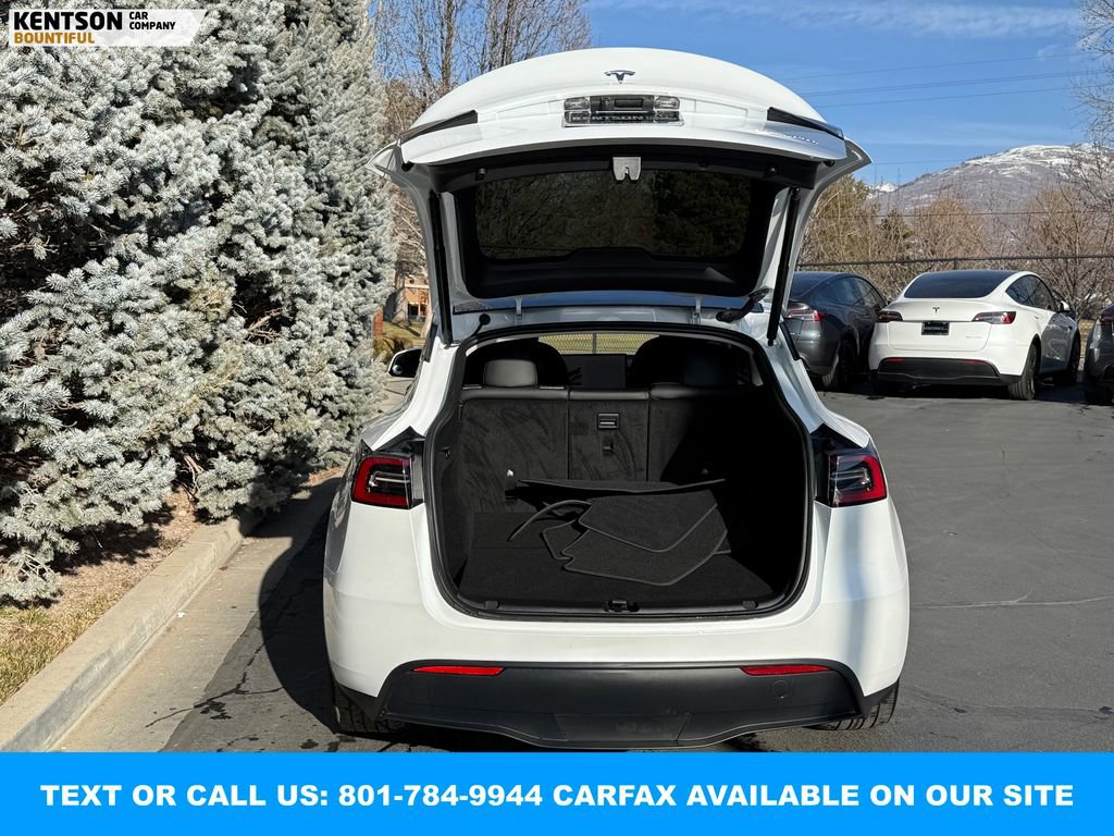 Used 2023 Tesla Model Y Long Range image 35