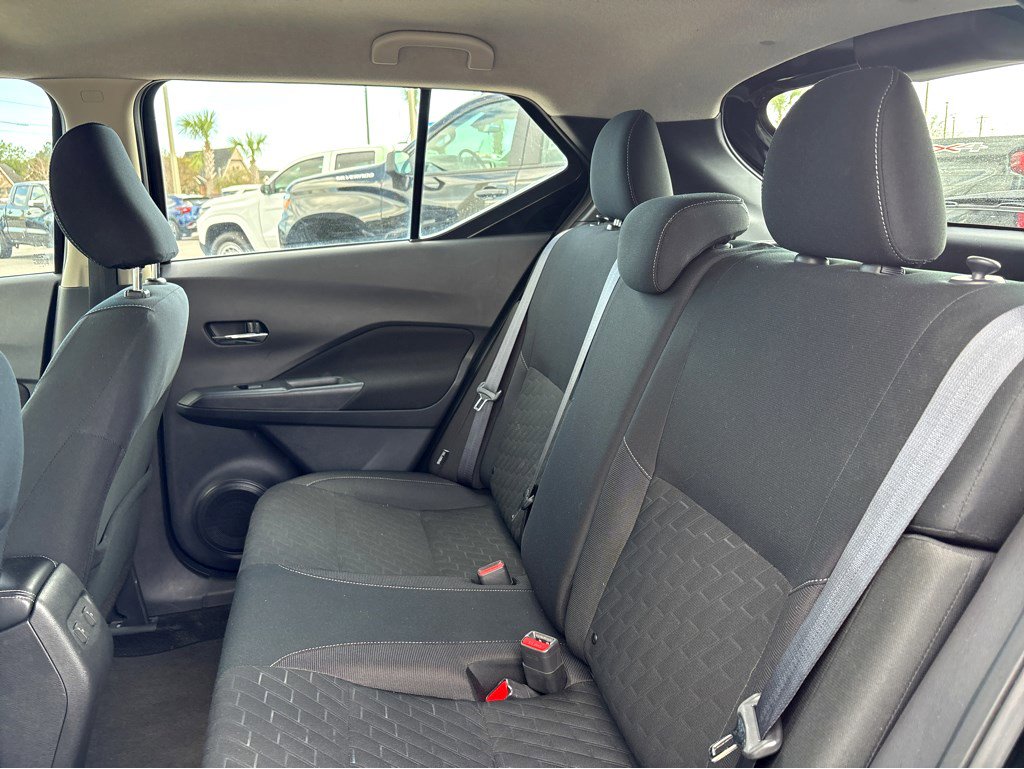 Used 2024 Nissan Kicks SV FWD image 20