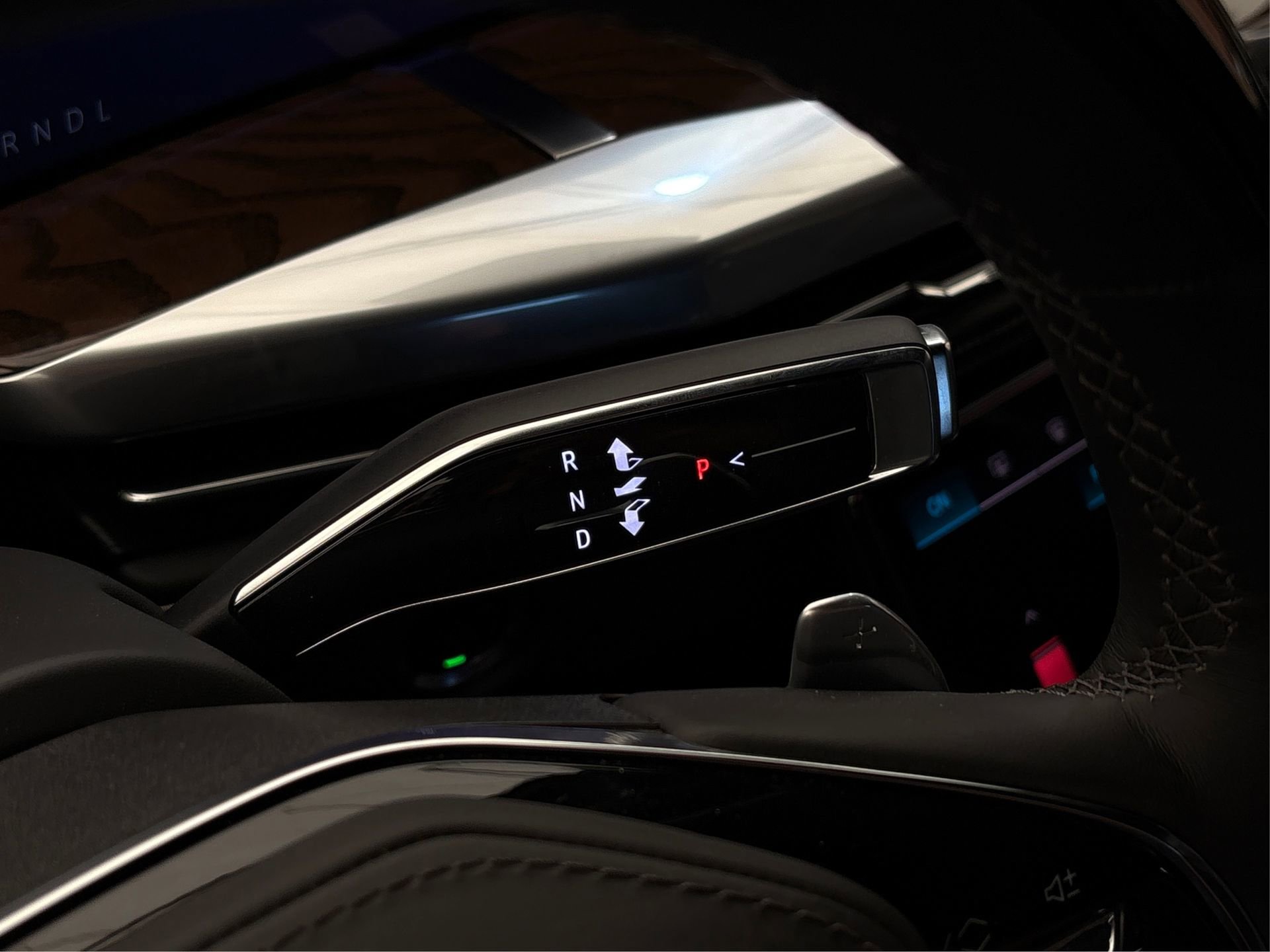 New 2025 Cadillac Escalade ESV Sport Platinum image 30