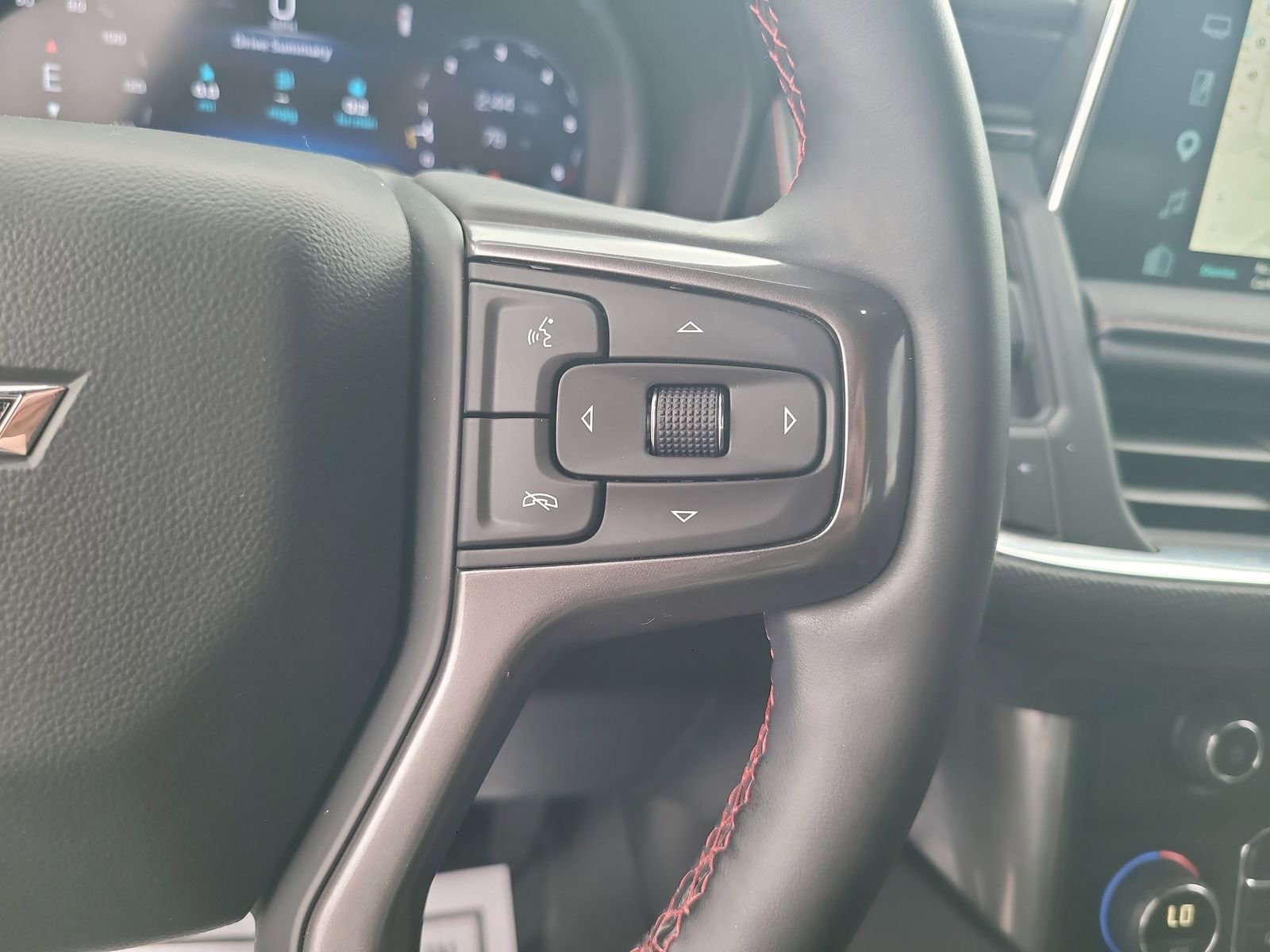 Used 2024 Chevrolet Tahoe RST w/ Luxury Package AWD/4WD image 15