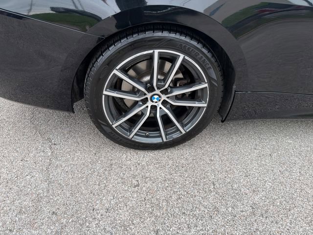 Used 2024 BMW 430i Convertible image 32