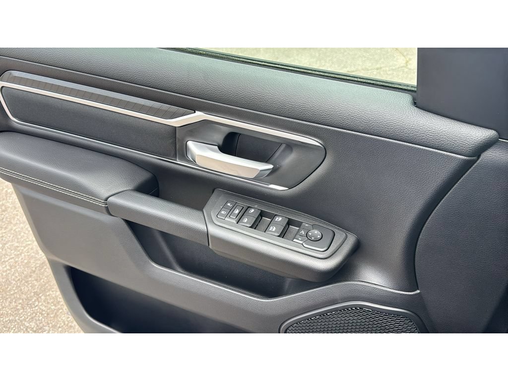 New 2026 RAM 1500 Big Horn AWD/4WD image 13