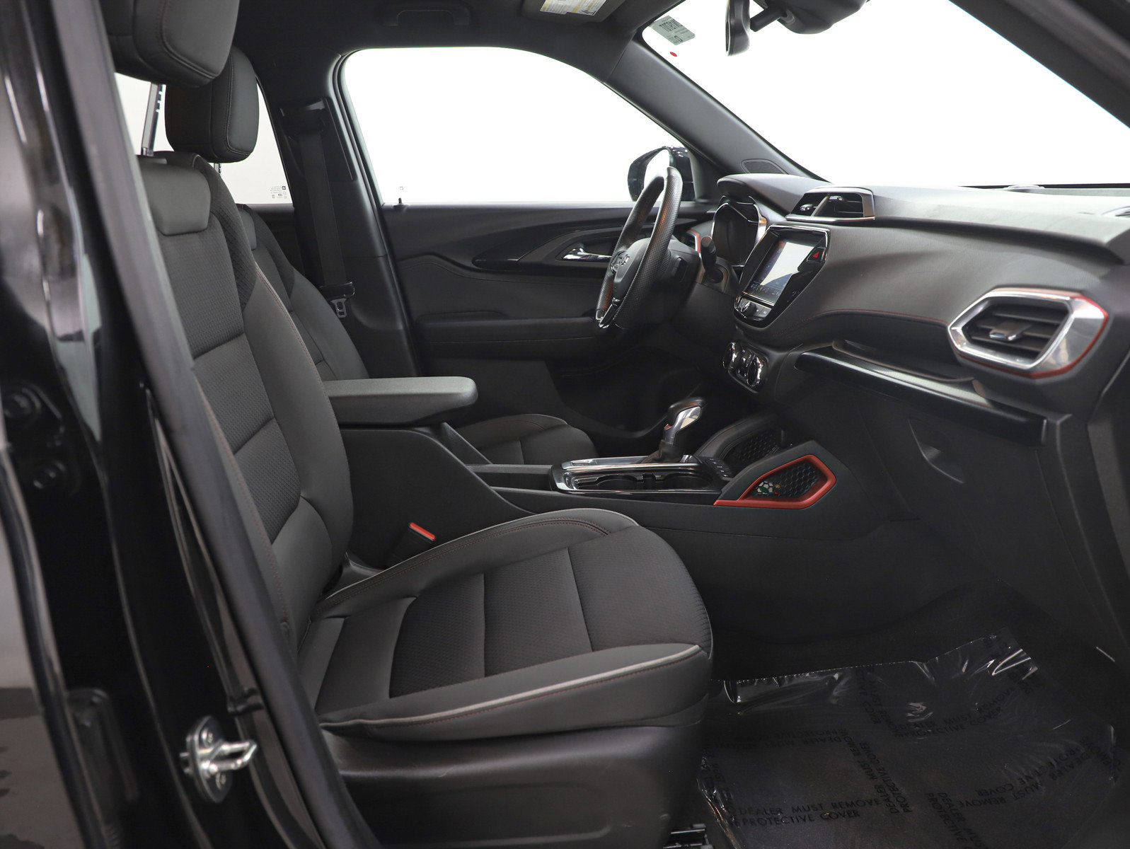 Used 2023 Chevrolet TrailBlazer RS w/ Convenience Package image 12