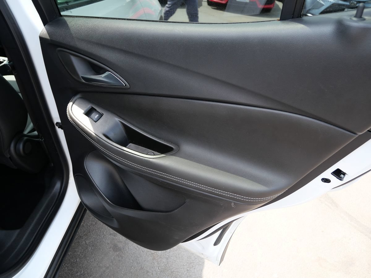 Used 2024 Buick Encore GX Preferred FWD image 26