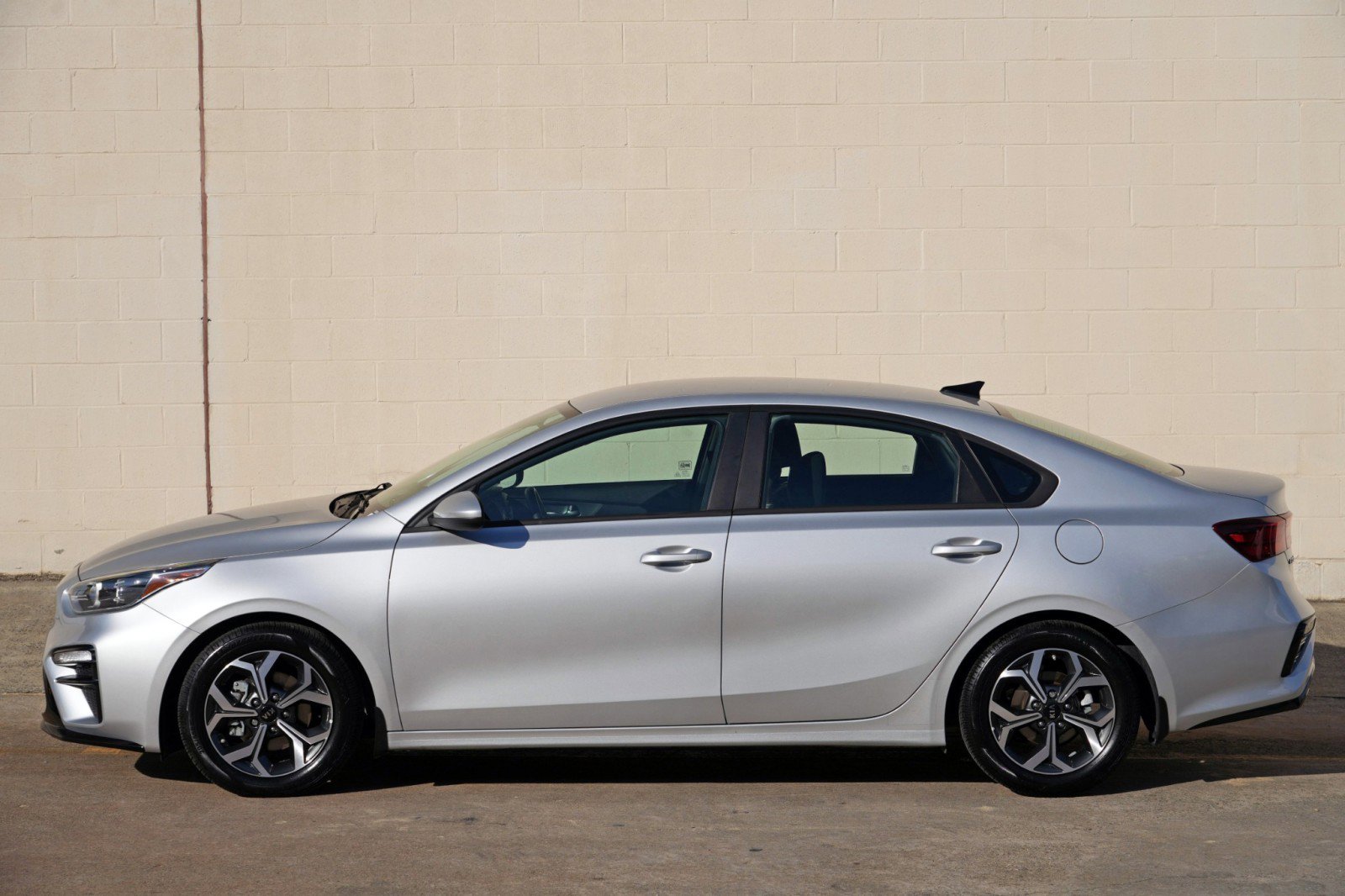 Used 2021 Kia Forte LXS FWD image 39