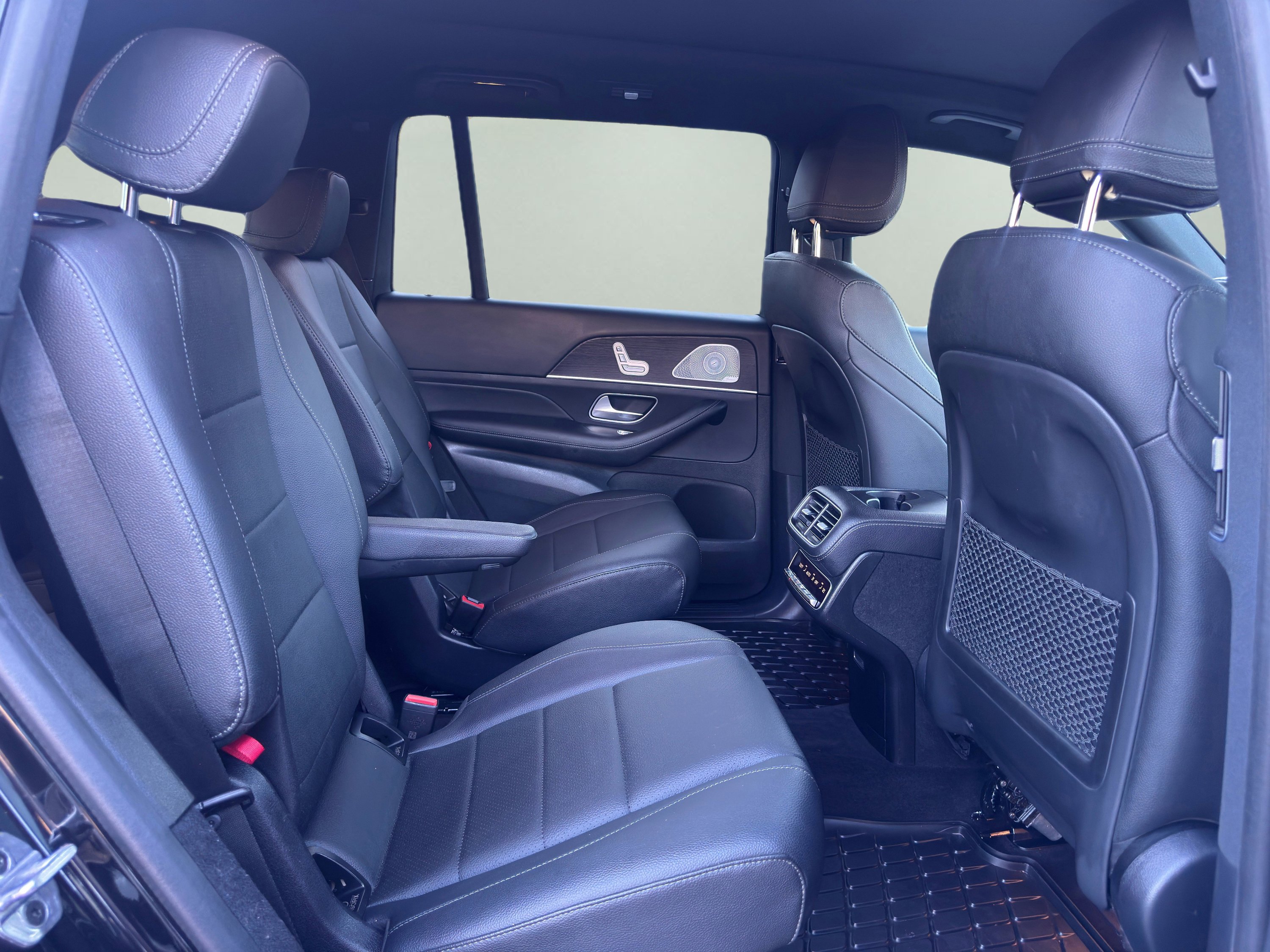 Used 2024 Mercedes-Benz GLS 450 4MATIC image 22