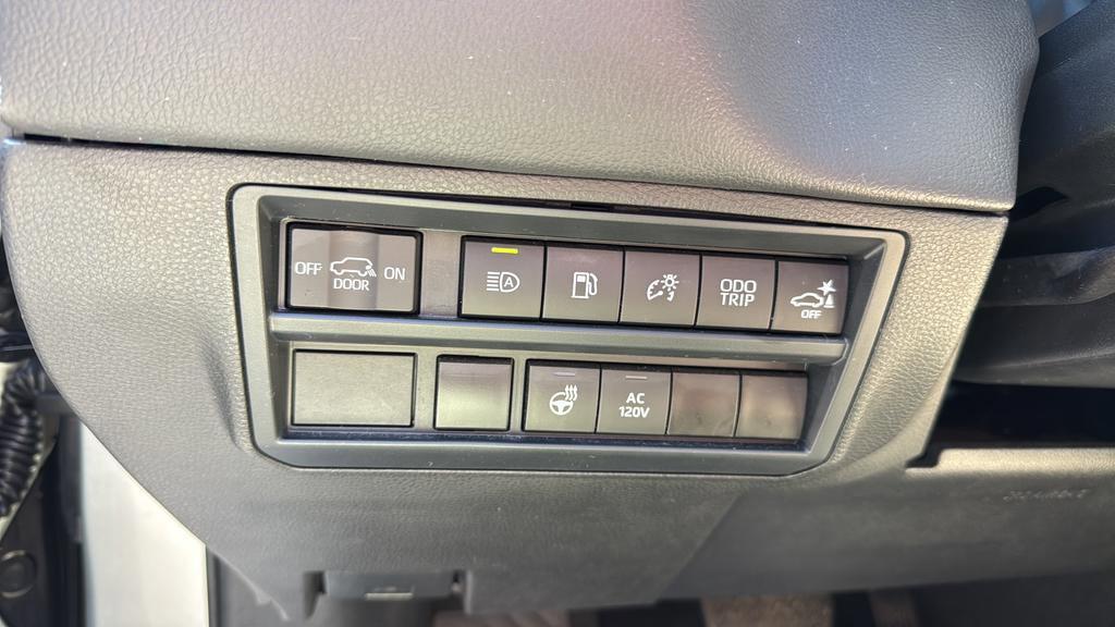 Used 2023 Toyota Sequoia Limited image 20