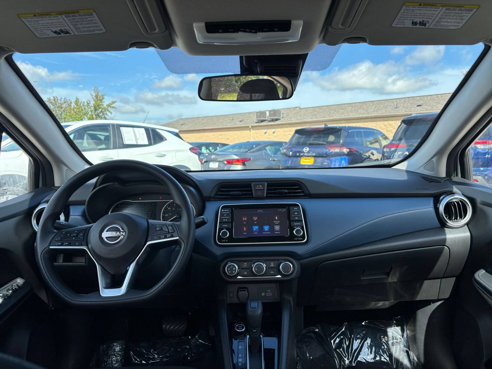 Used 2025 Nissan Versa SV FWD image 30