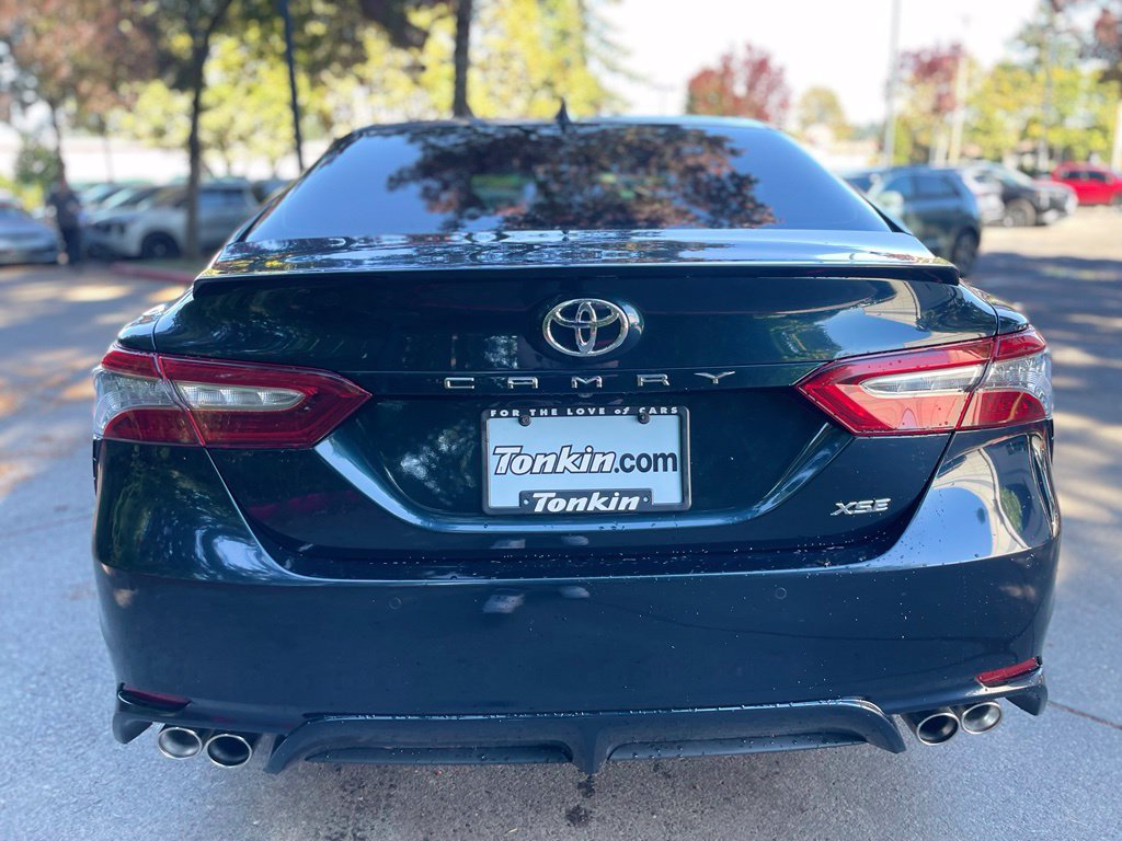 Used 2018 Toyota Camry XSE FWD image 5