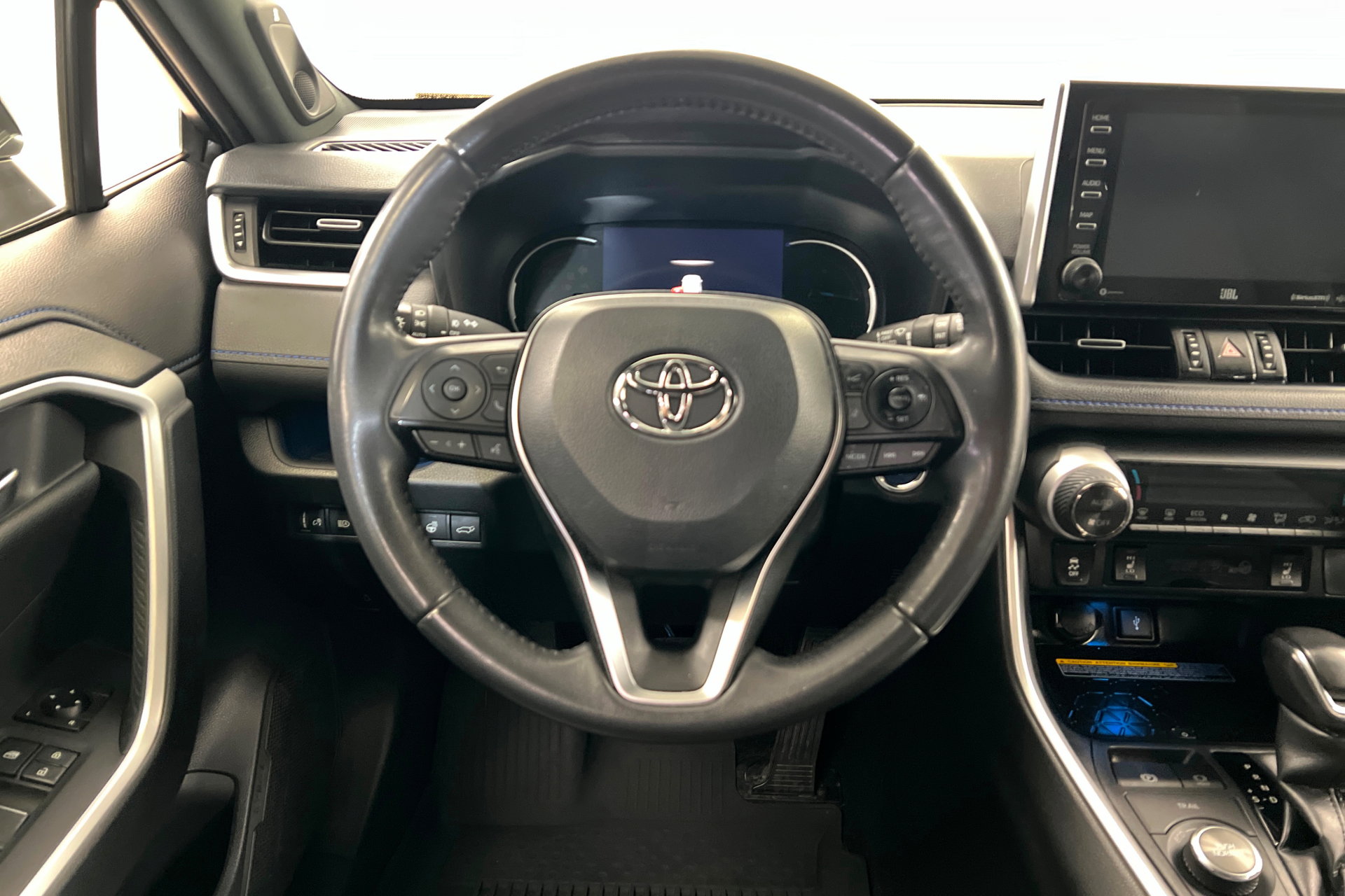 Used 2021 Toyota RAV4 XSE AWD/4WD image 13