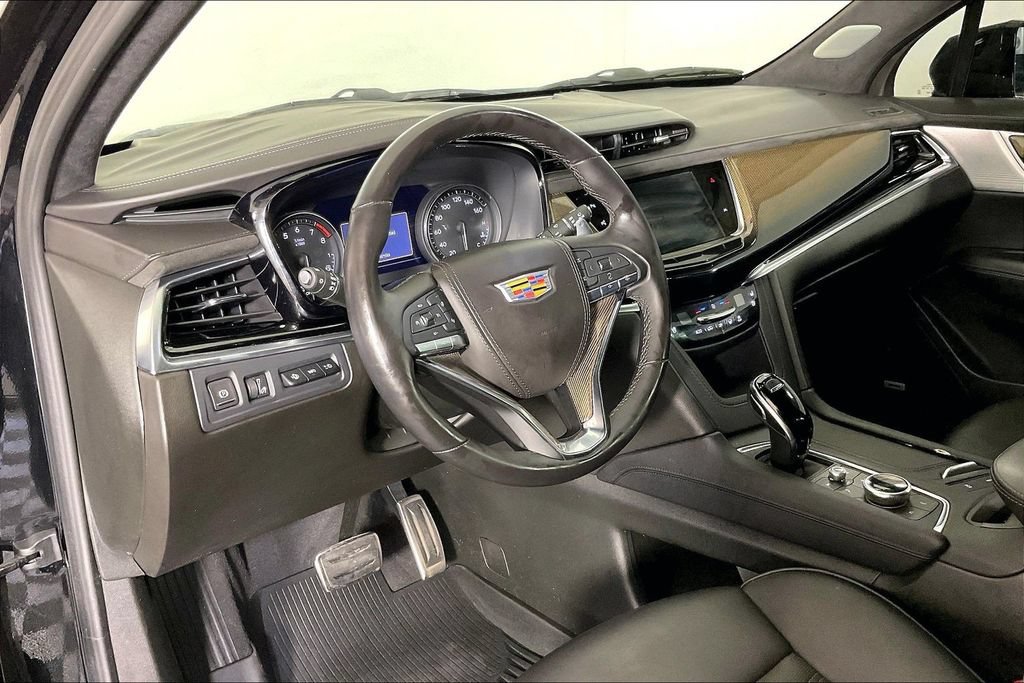 Used 2024 Cadillac XT6 Sport w/ Platinum Package AWD/4WD image 15