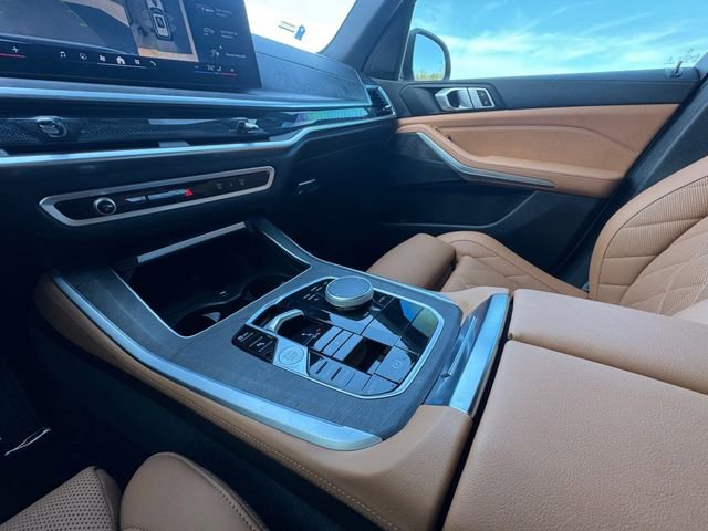 Used 2024 BMW X5 sDrive40i w/ Parking Assistance Package image 10