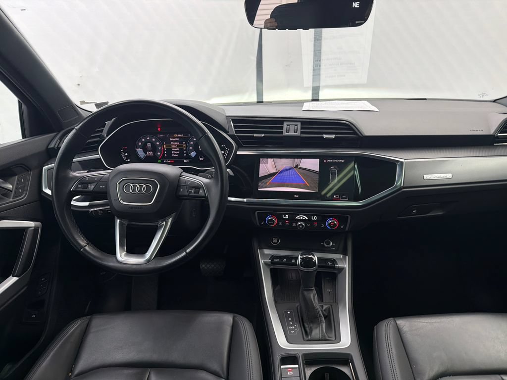 Used 2024 Audi Q3 2.0T Premium AWD/4WD image 24