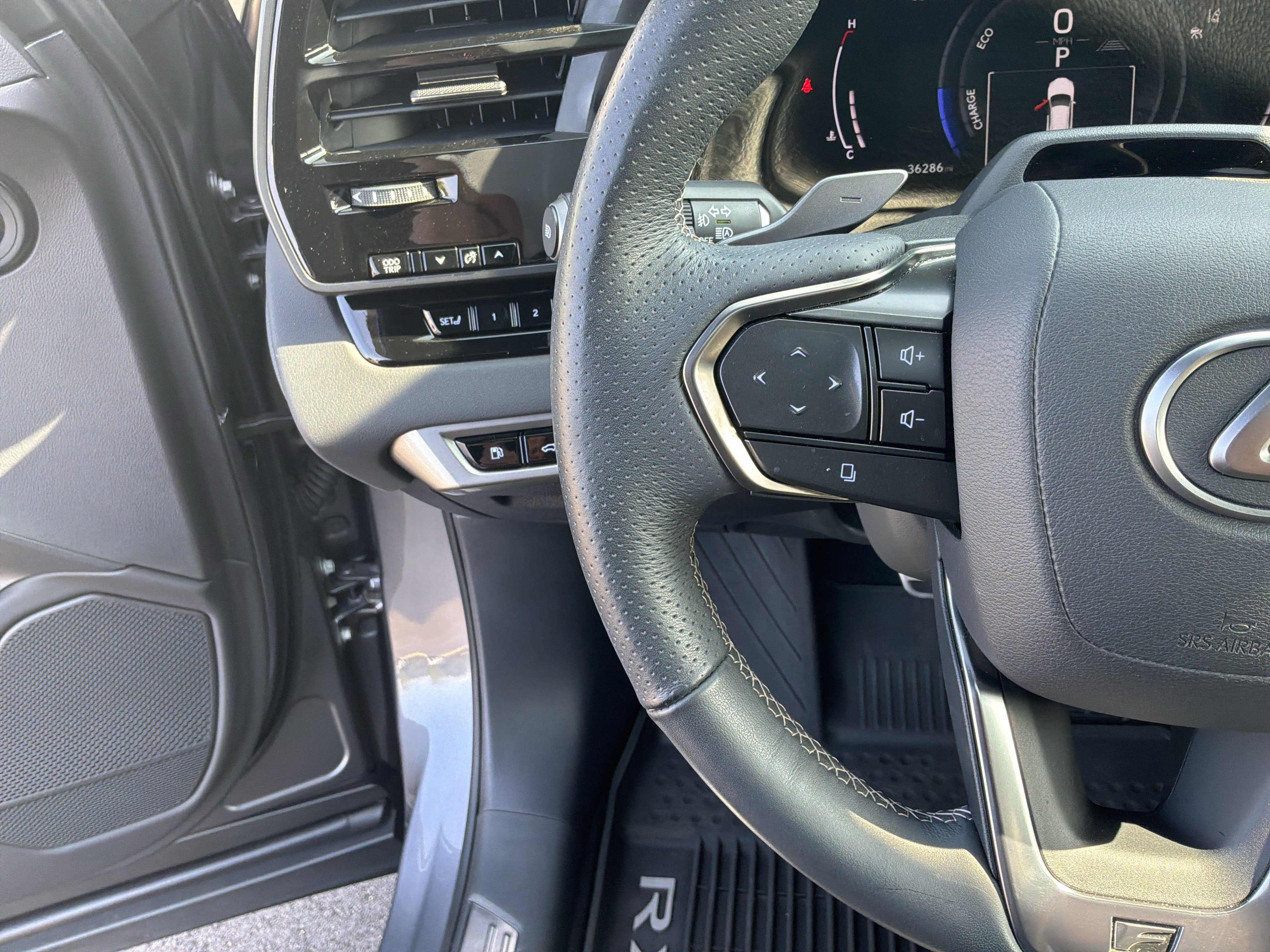 Used 2023 Lexus RX 500h F Sport AWD/4WD image 19