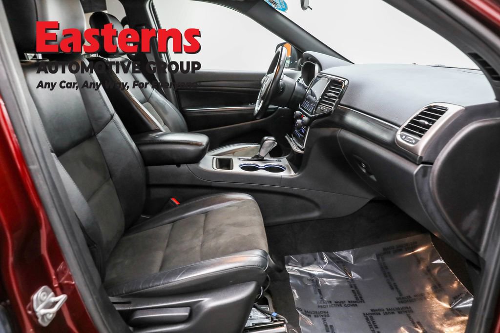 Used 2021 Jeep Grand Cherokee Laredo X image 23