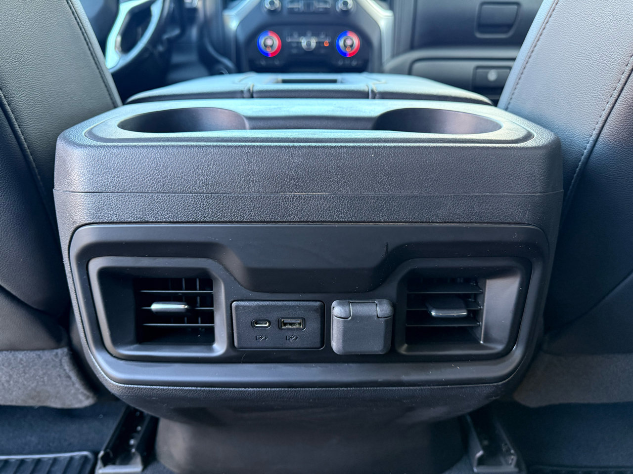 Used 2020 Chevrolet Silverado 2500 LT w/ Texas Edition image 23