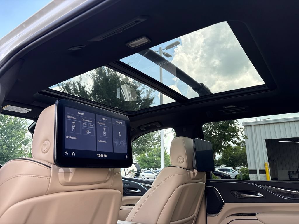 Certified 2021 Cadillac Escalade ESV Premium Luxury AWD/4WD image 48