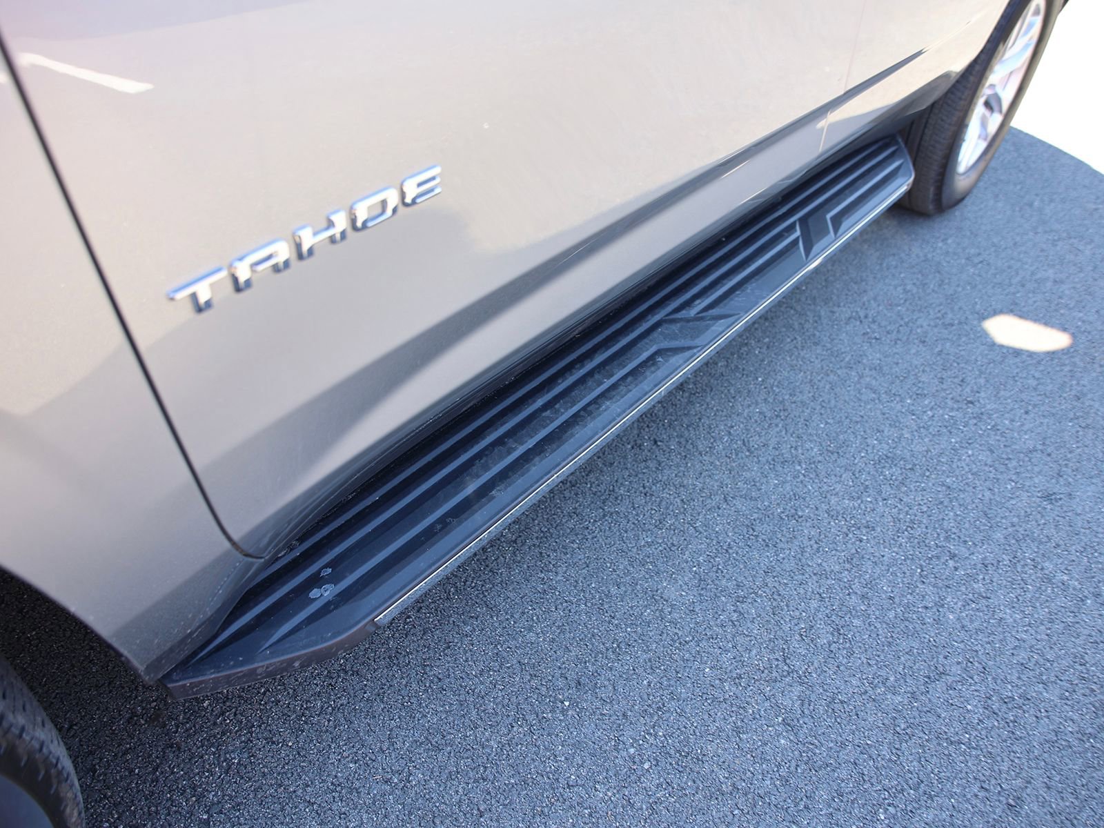 Used 2024 Chevrolet Tahoe LT image 9