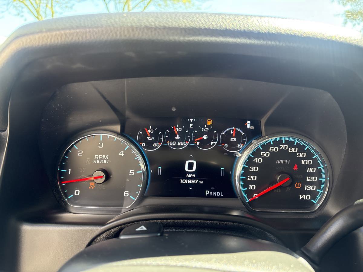 Used 2017 Chevrolet Suburban LT AWD/4WD image 29